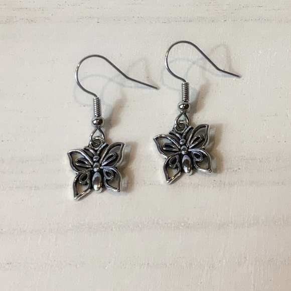 🦋Earring Set-Butterfly🦋 - Picture 2 of 4